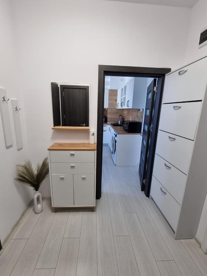 Cozy Apartment With Balcony On The Black Sea- Part Of The Family 'Vicki Apart Varna Esterno foto